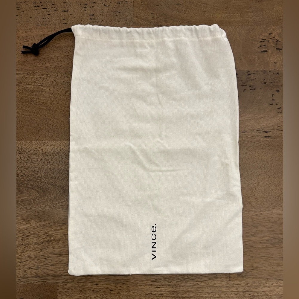 Vince dust bag